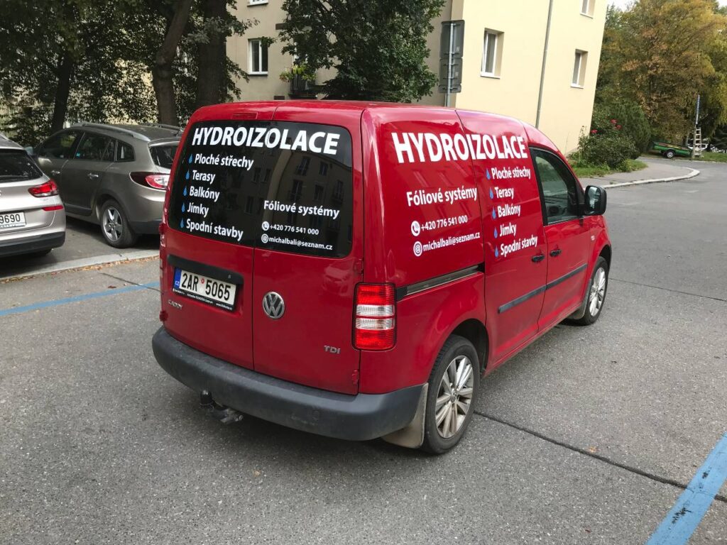 Jak navrhnout polep auta pro řemeslníky: co musí být vidět na první pohled
